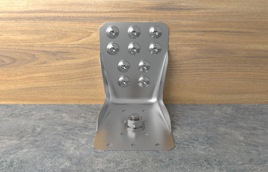 Schwerlast-Pfostenträger aus Stahl zur stabilen Befestigung von Holzpfosten auf Beton.